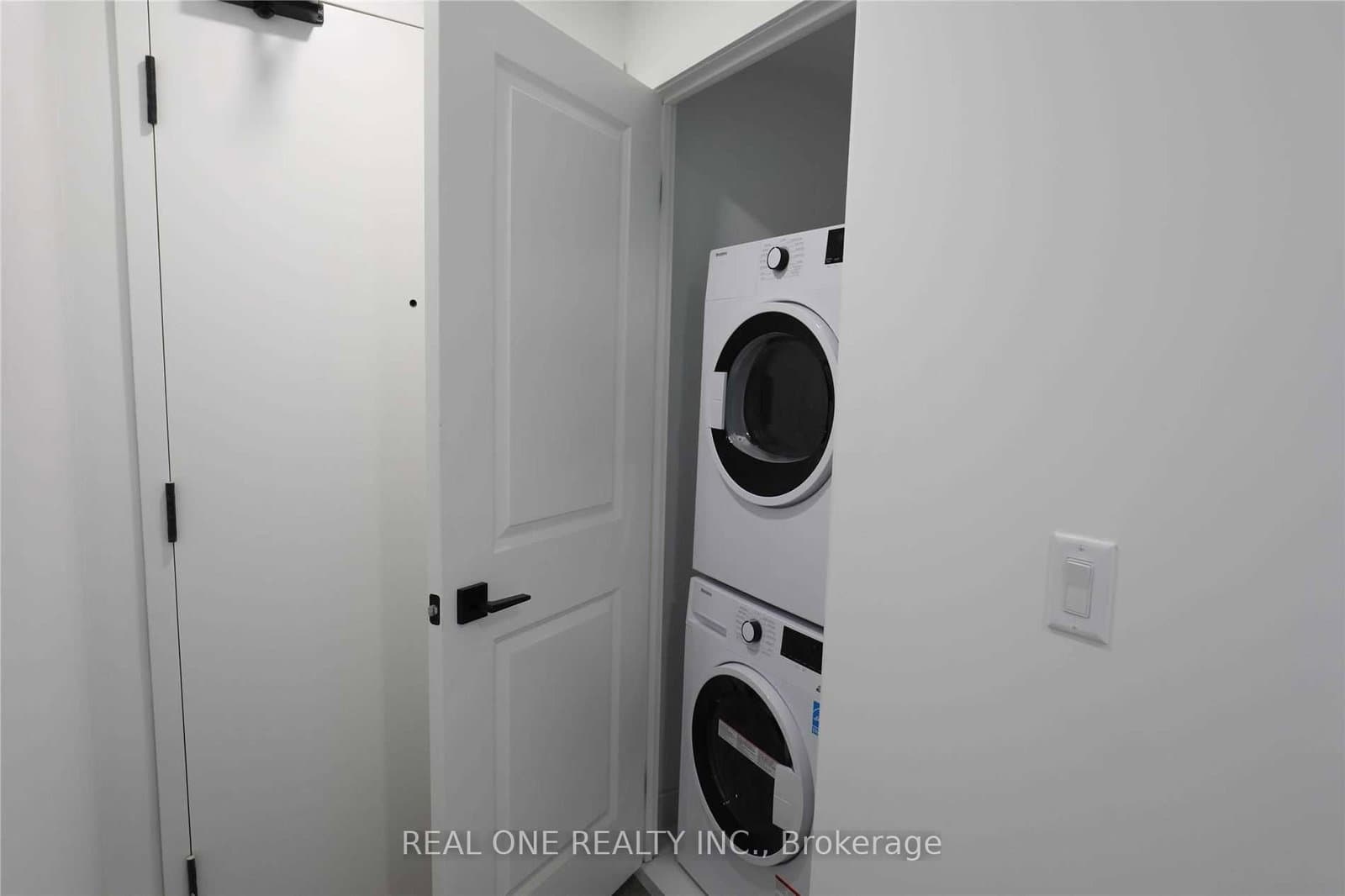 2481 Taunton Road E, Unit 1203 thumbnail 17