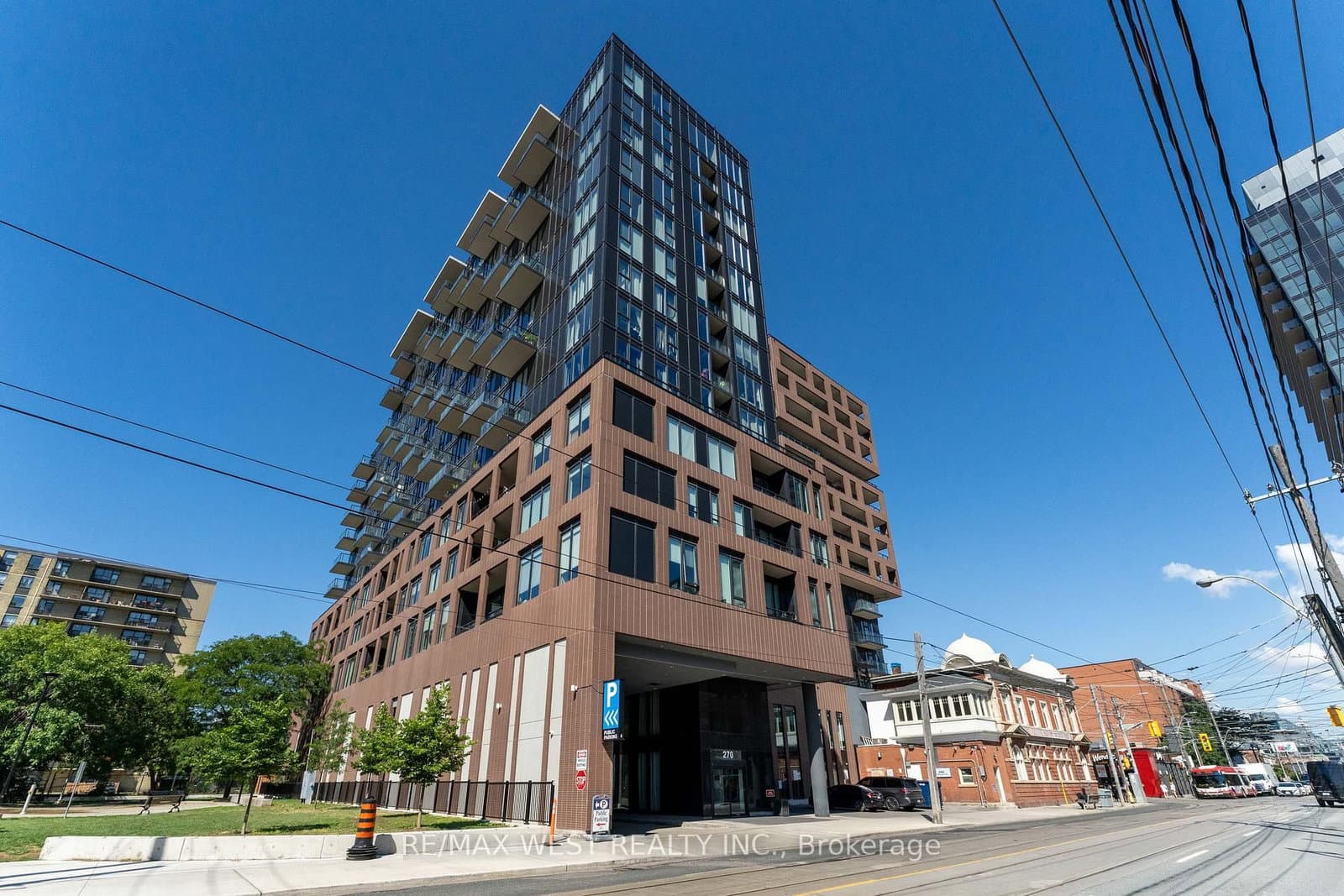 #1207 - 270 Dufferin Street W