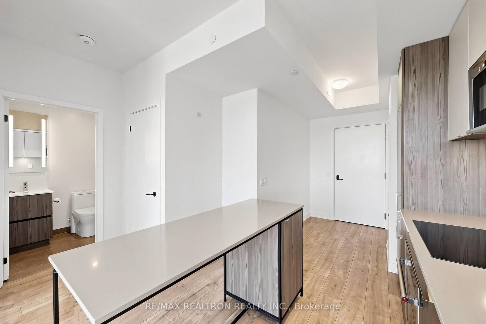 220 Missinnihe Way, Unit 817 thumbnail 27