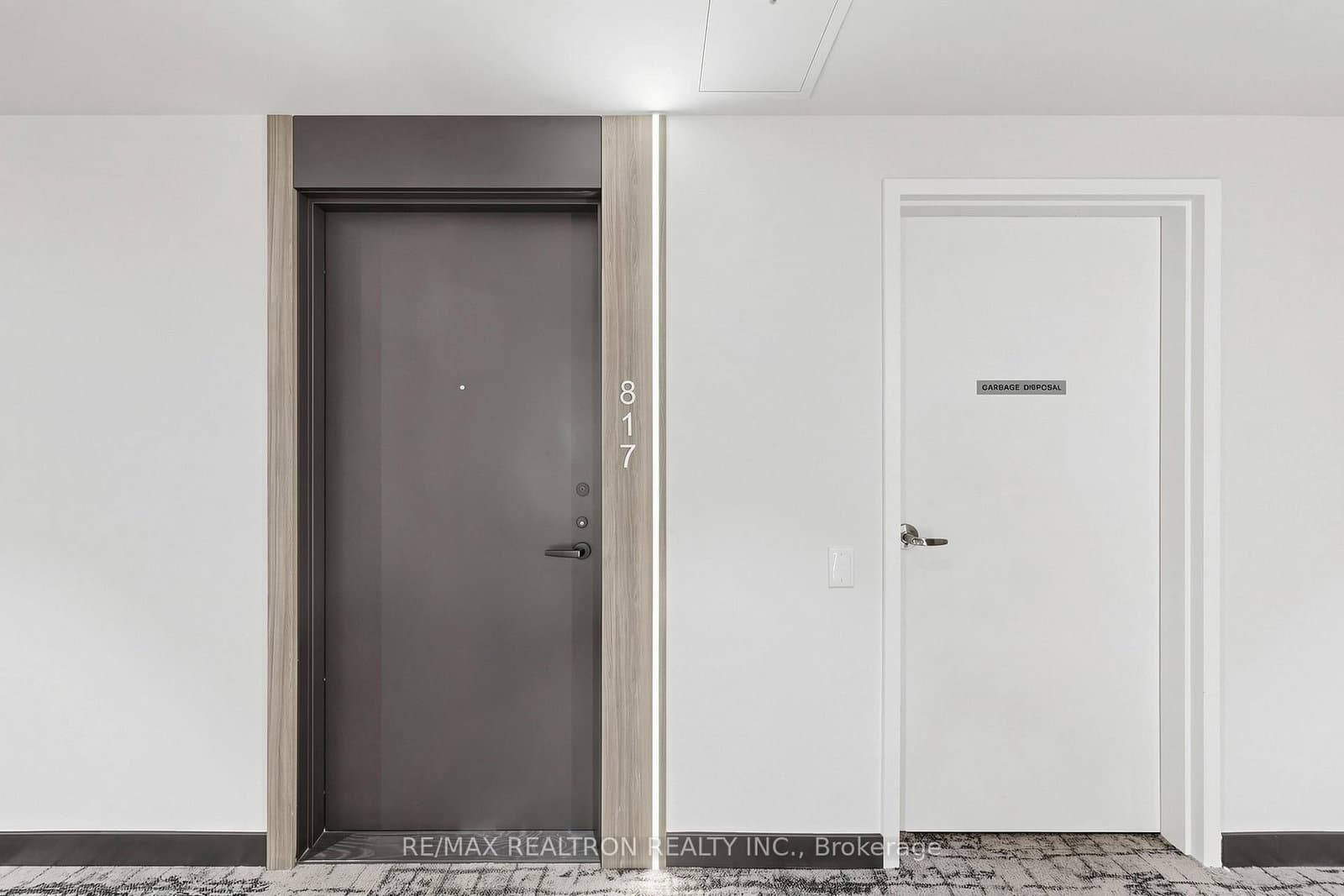 220 Missinnihe Way, Unit 817 thumbnail 40
