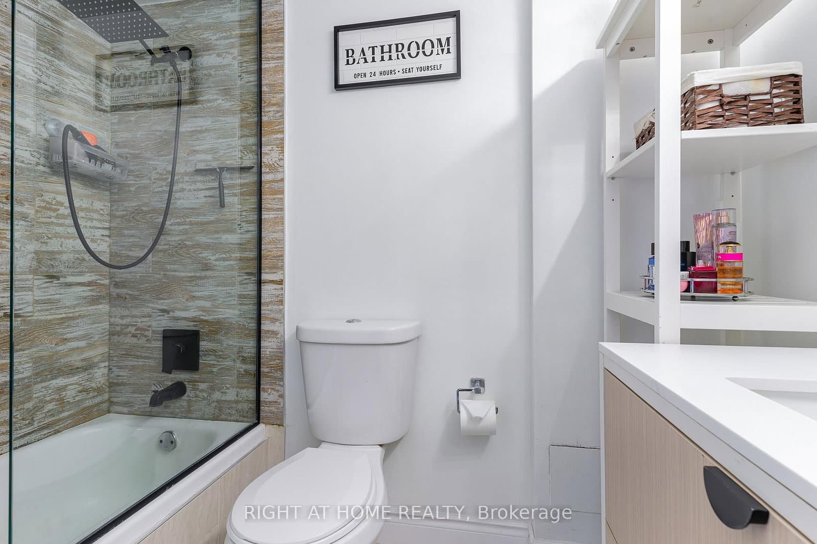 530 Lolita Gardens, Unit 505 thumbnail 13