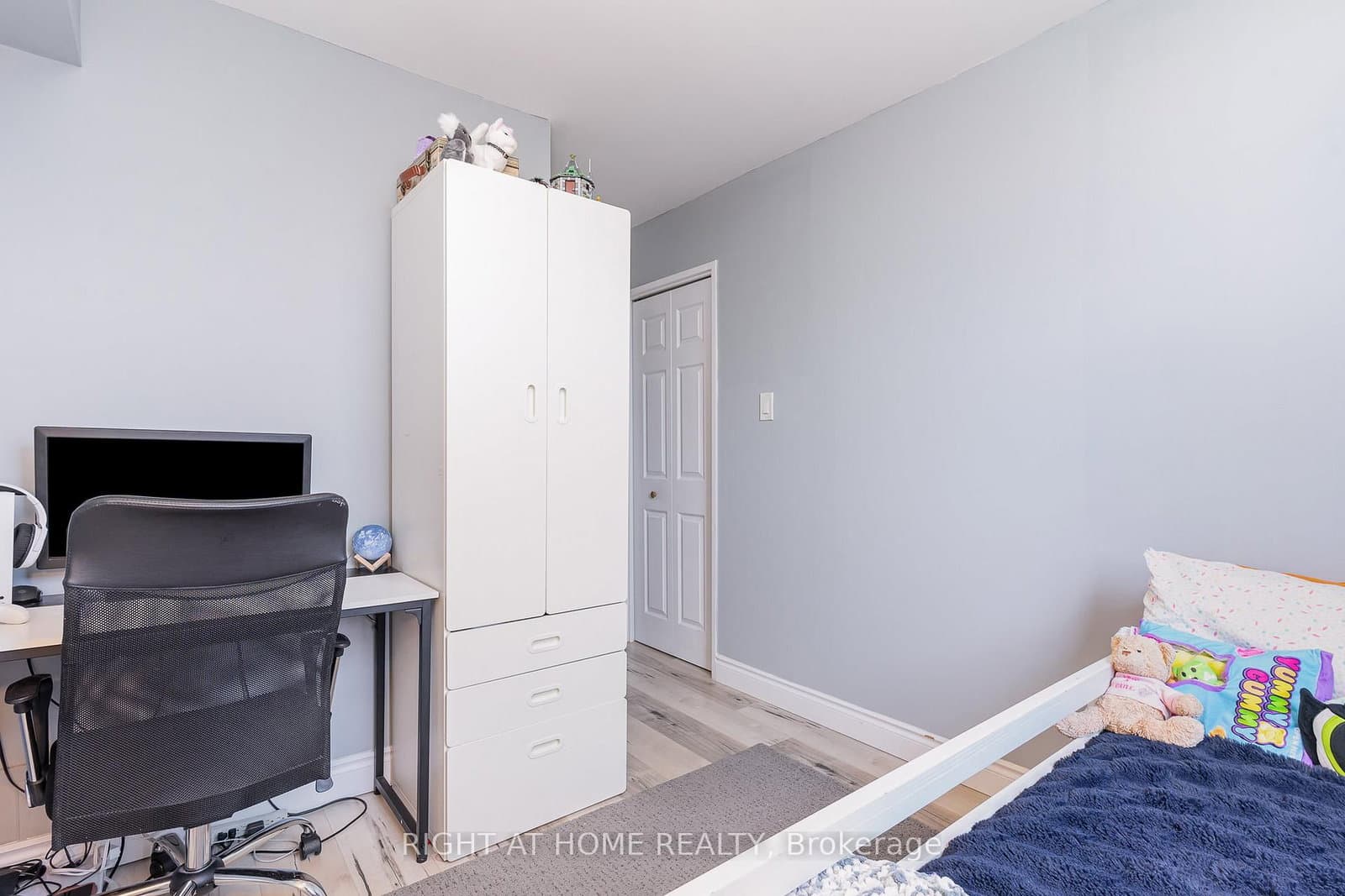 530 Lolita Gardens, Unit 505 thumbnail 18