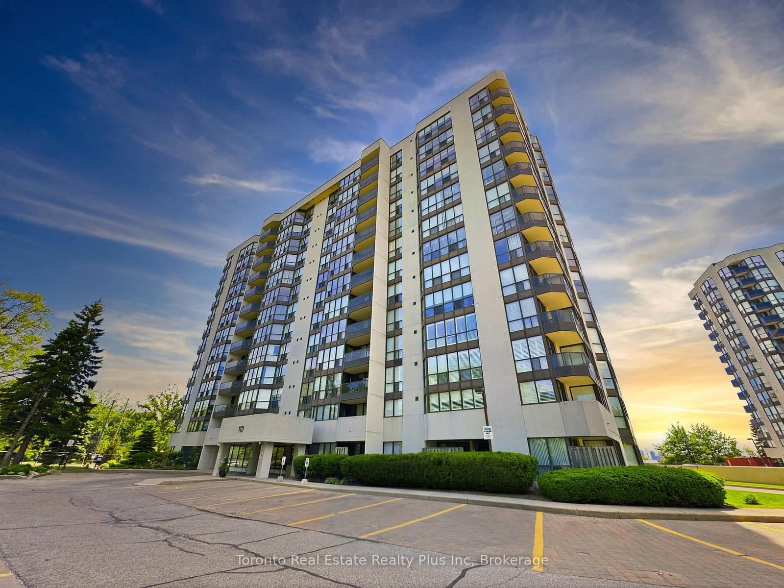 #203 - 1111 Bough Beeches Boulevard
