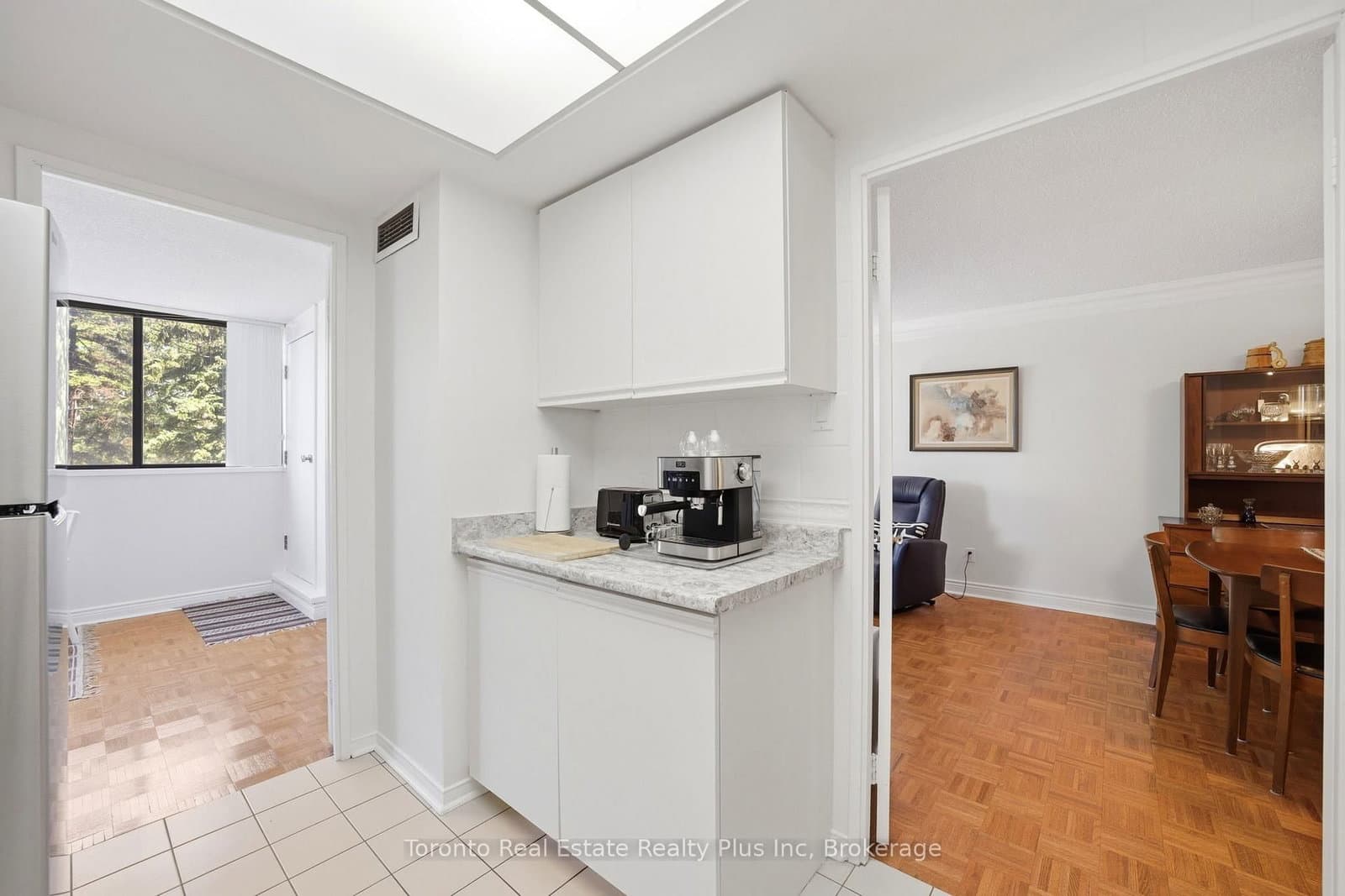 1111 Bough Beeches Boulevard, Unit 203 thumbnail 14