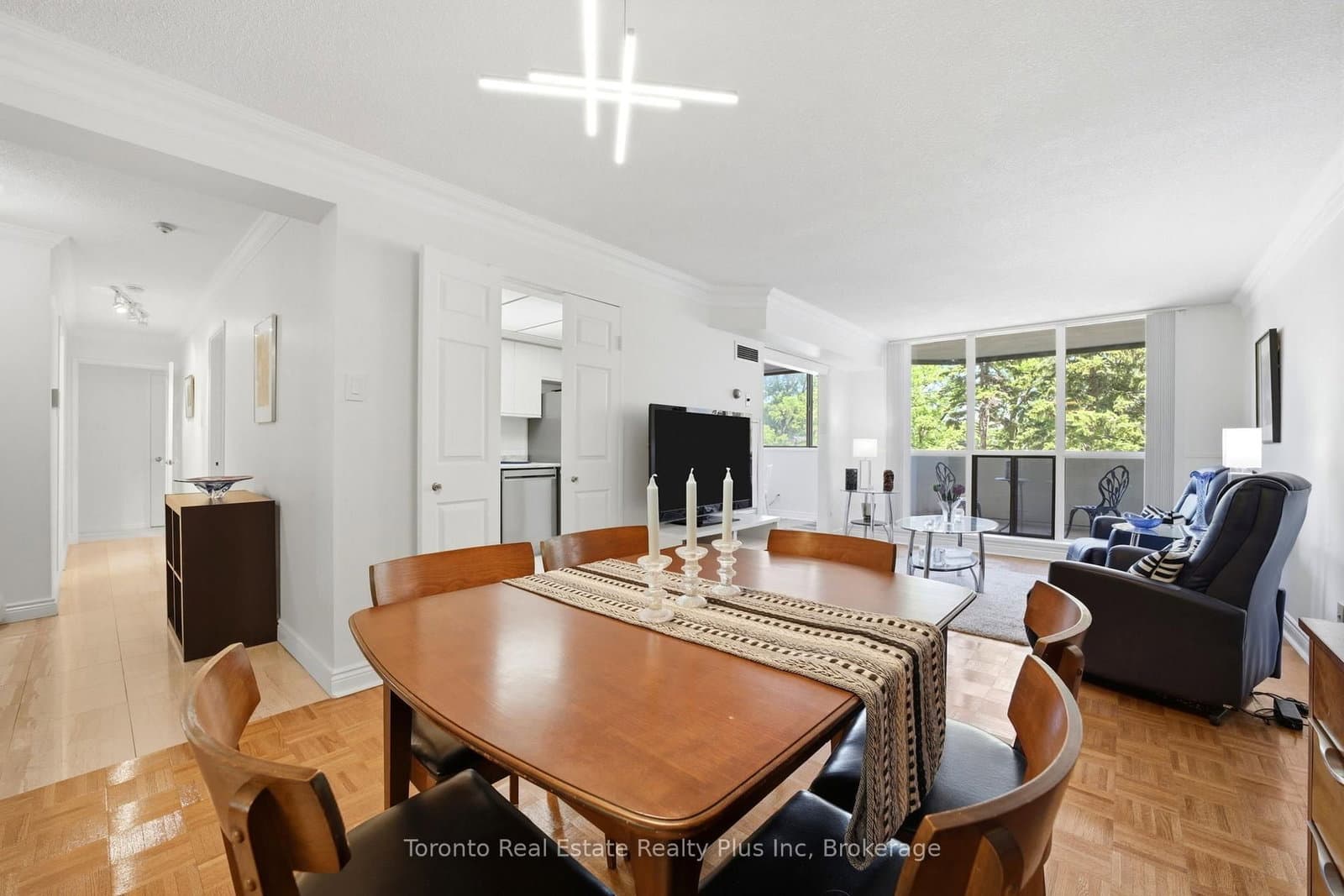 1111 Bough Beeches Boulevard, Unit 203 thumbnail 17