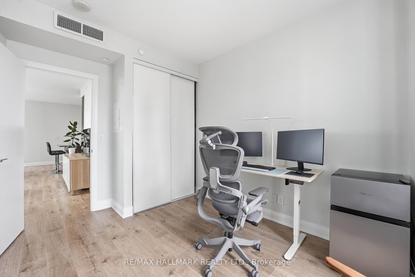 36 Park Lawn Road, Unit 710 thumbnail 12
