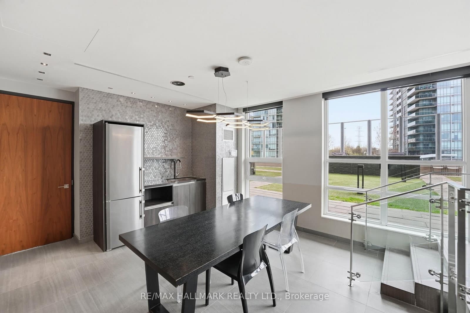 36 Park Lawn Road, Unit 710 thumbnail 21