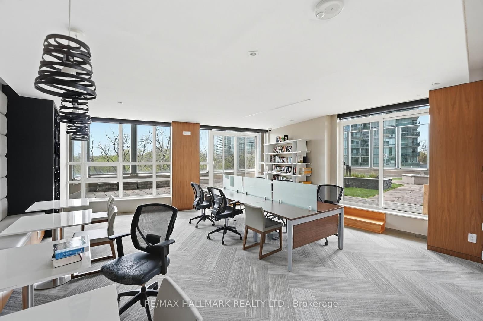 36 Park Lawn Road, Unit 710 thumbnail 23