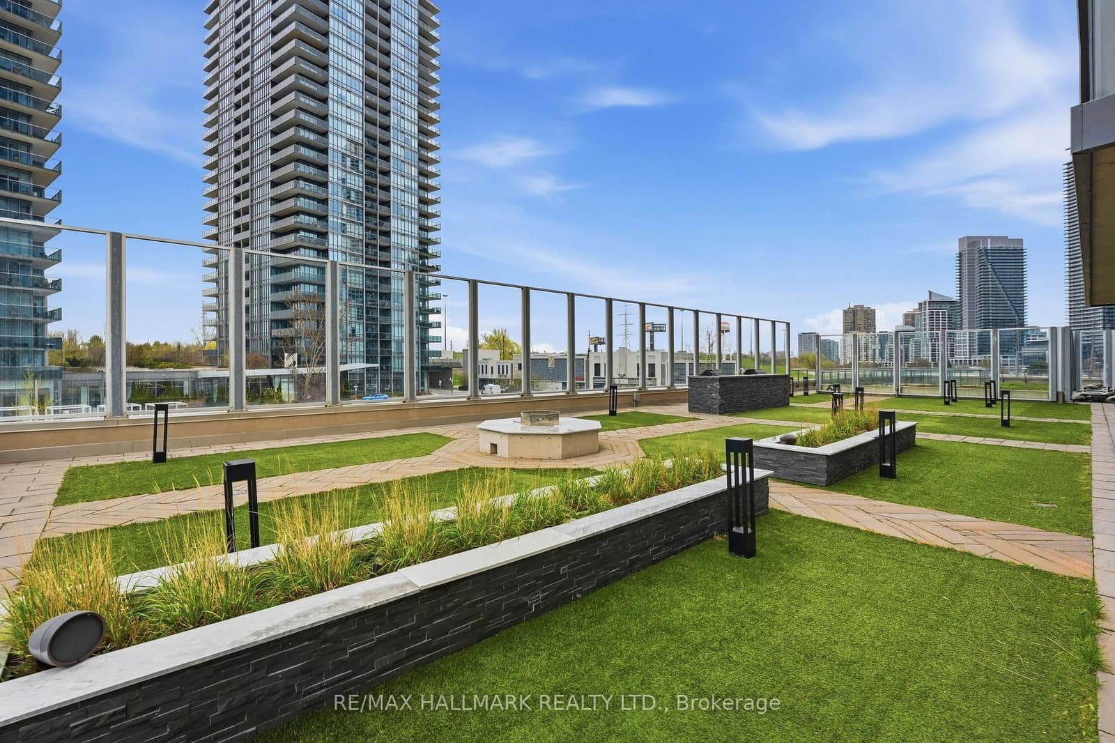 36 Park Lawn Road, Unit 710 thumbnail 27