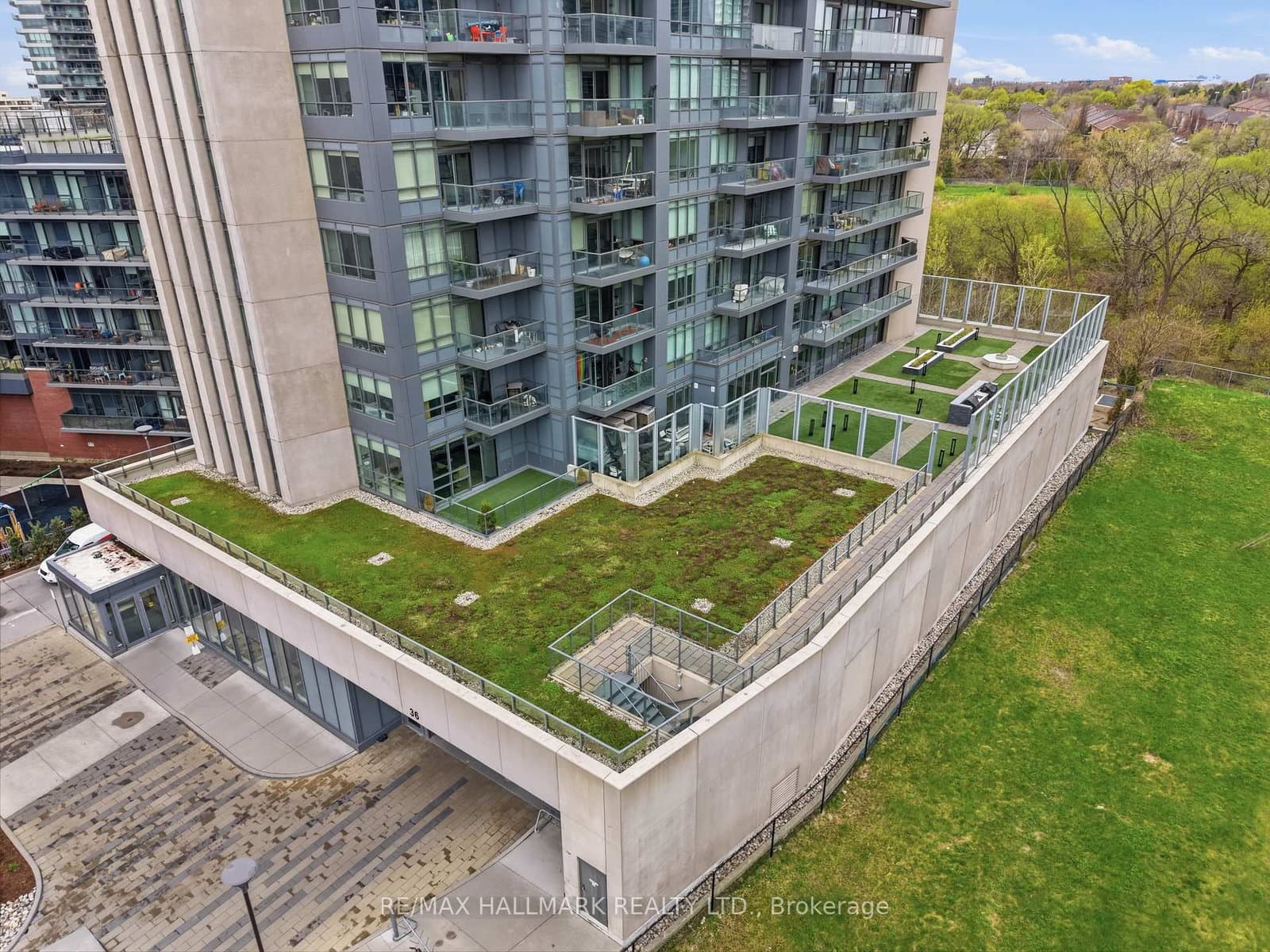 36 Park Lawn Road, Unit 710 thumbnail 29