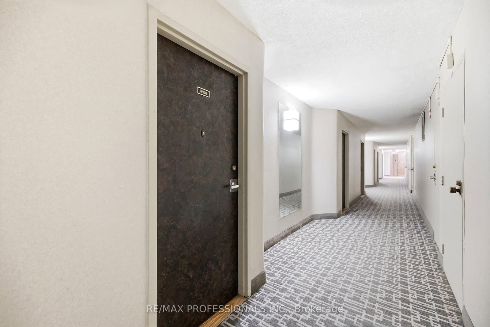 11 Wincott Drive, Unit 1208 thumbnail 2