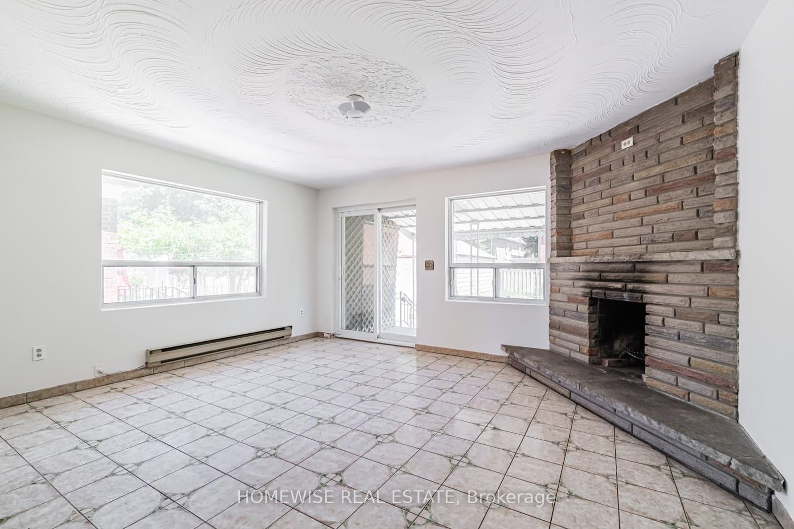 25 Marlee Avenue thumbnail 10