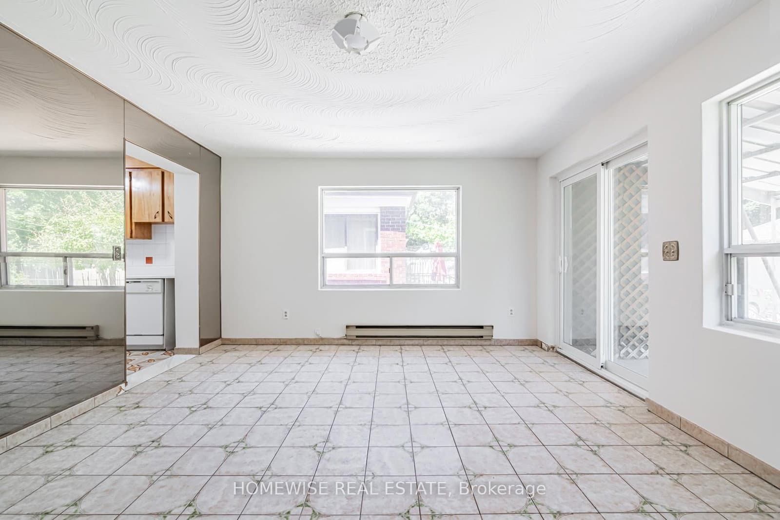 25 Marlee Avenue thumbnail 13