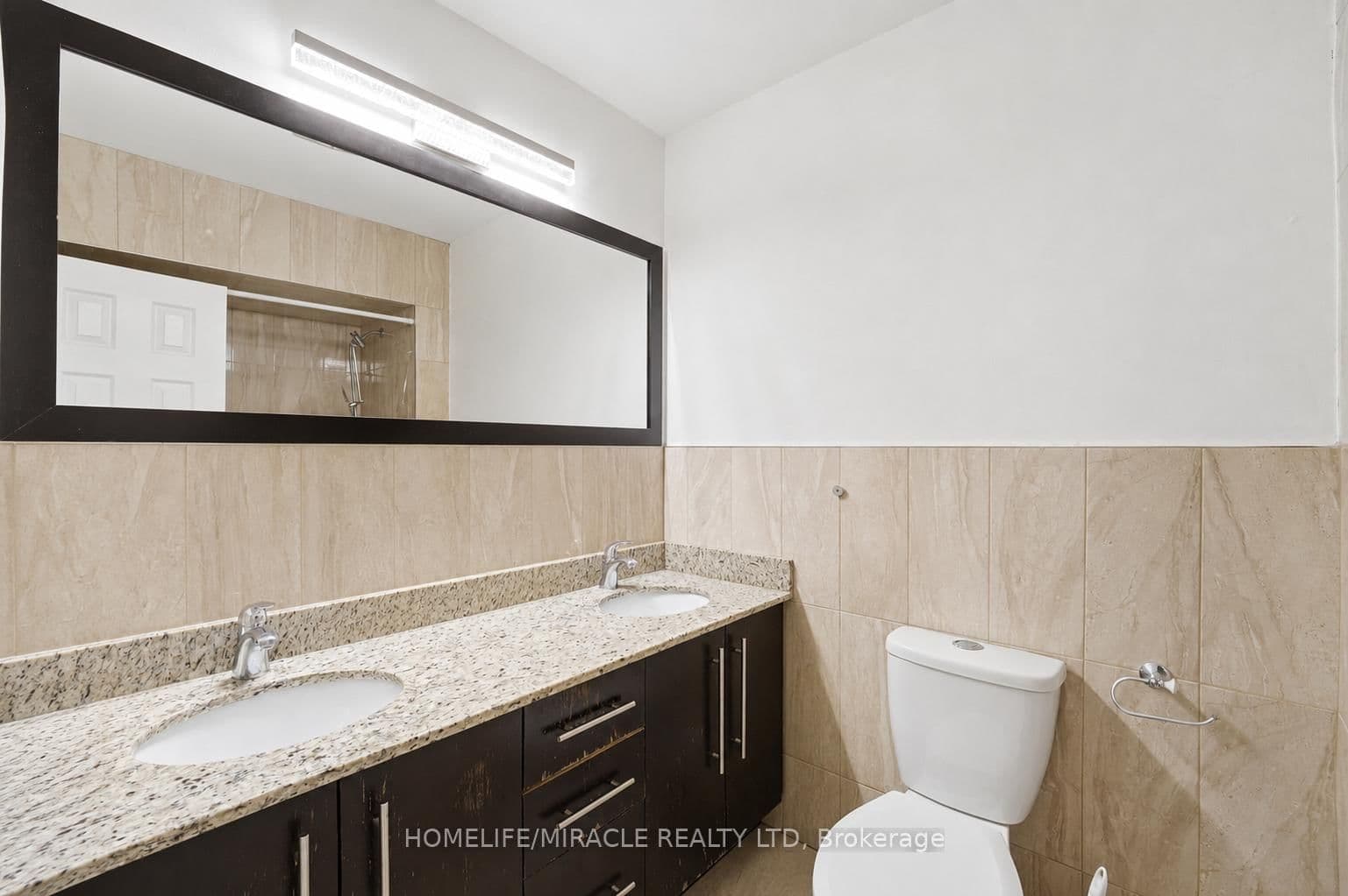 1585 Coram Crescent thumbnail 20