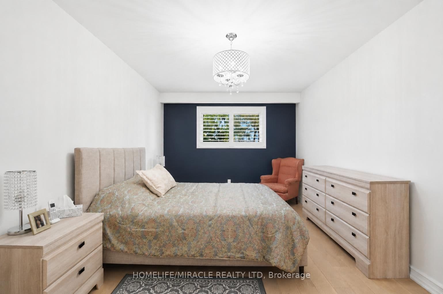 1585 Coram Crescent thumbnail 24