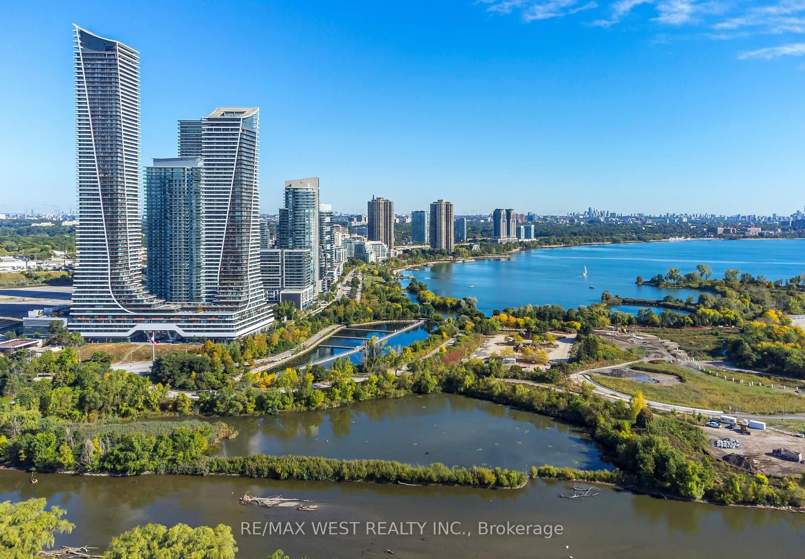#1705 - 10 Park Lawn Road