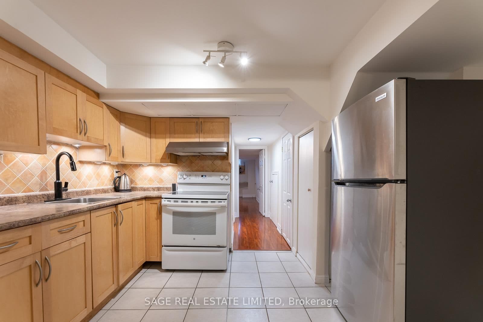 38 Osler Street, Unit BASEMENT thumbnail 4