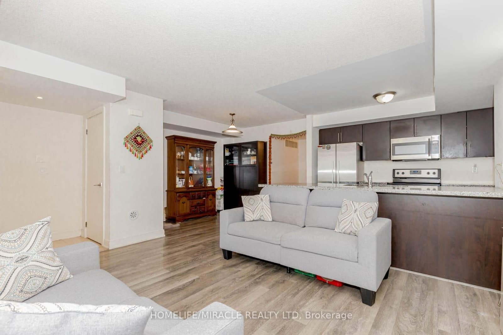 100 Dufay Road, Unit 29 thumbnail 12