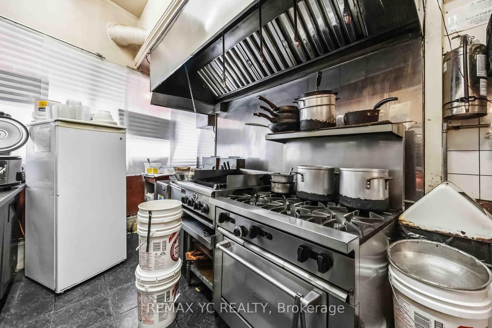 293 Roncesvalles Avenue thumbnail 6