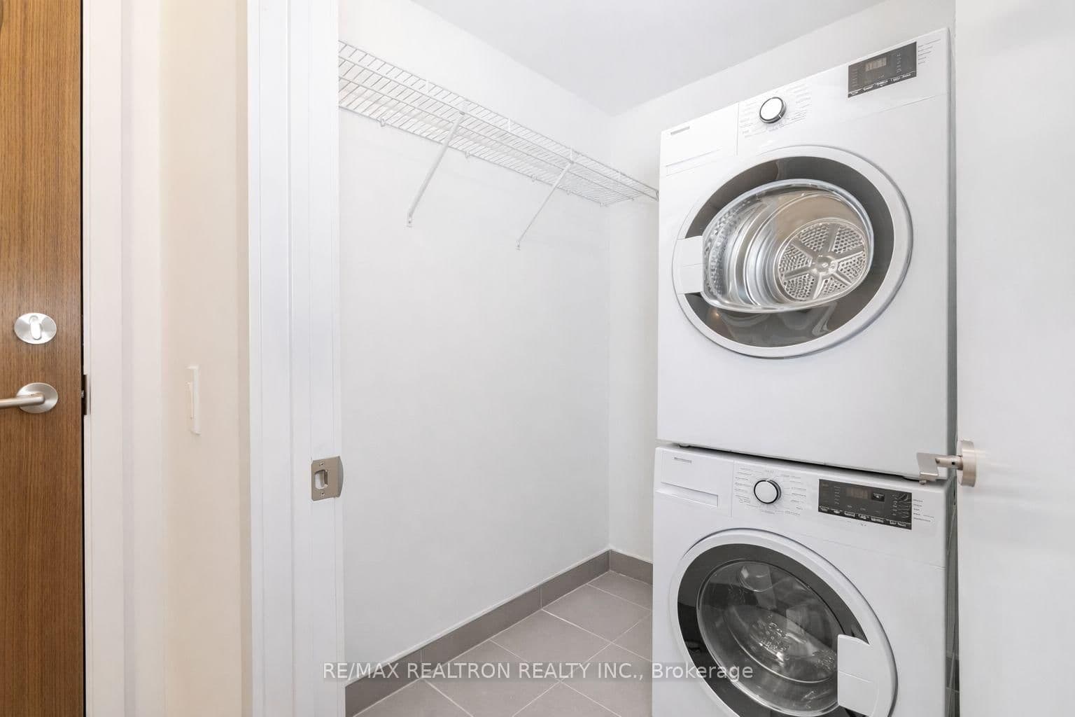 1787 St Clair Avenue, Unit 418 thumbnail 15