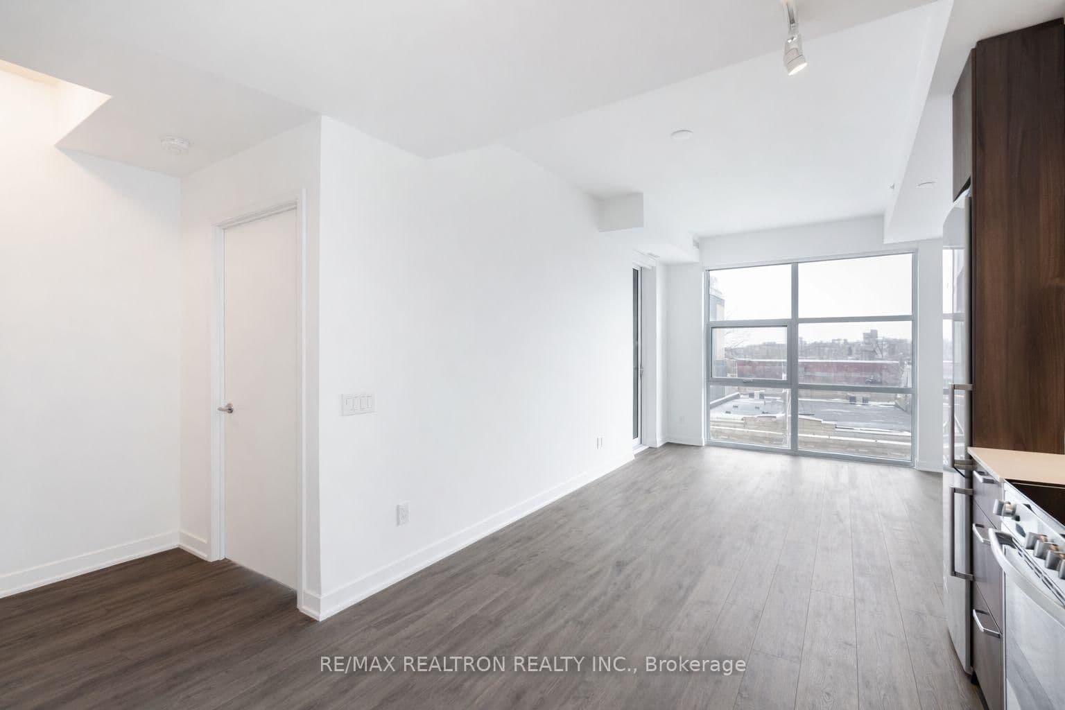 1787 St Clair Avenue, Unit 418 thumbnail 8