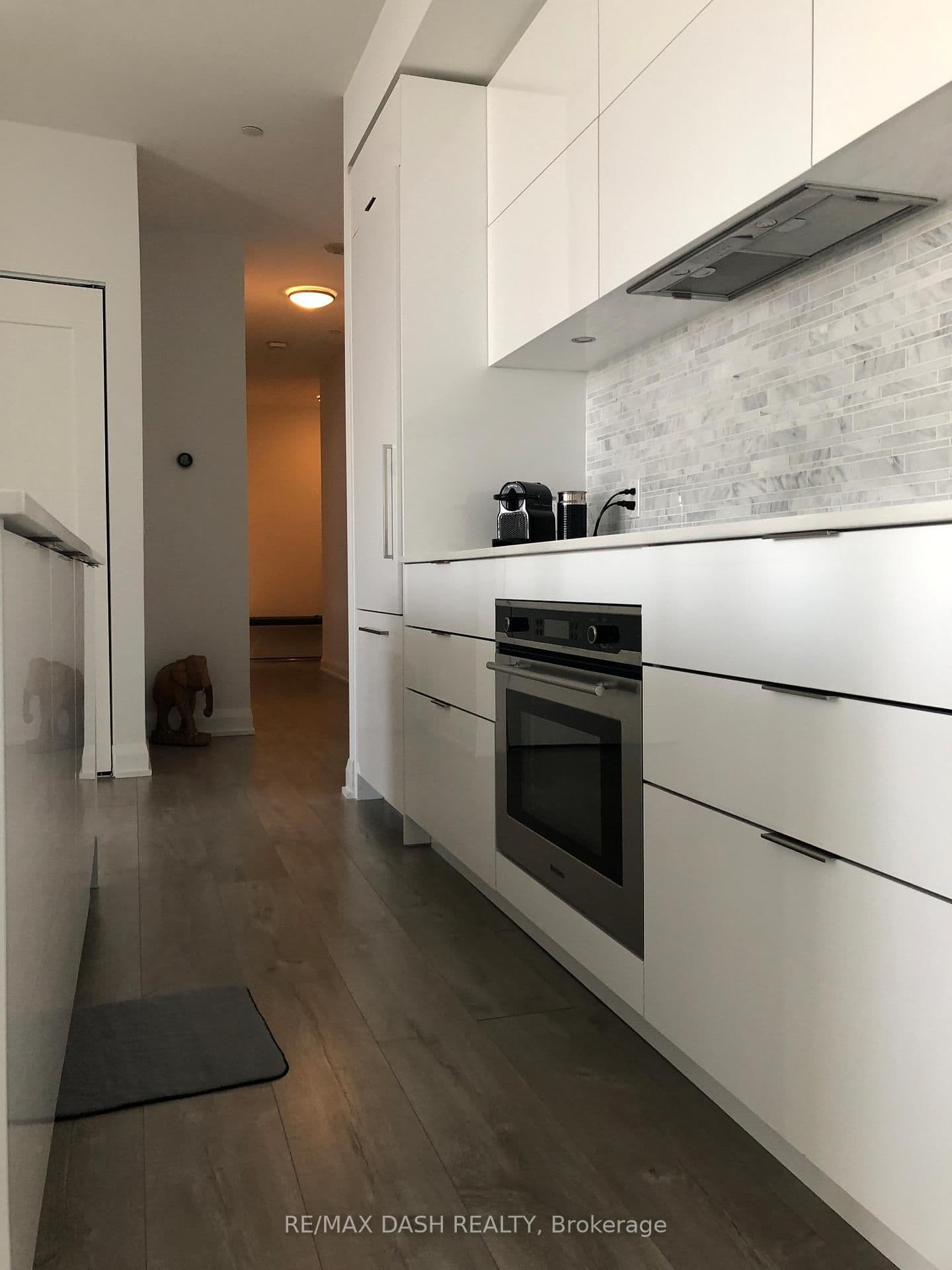 110 Marine Parade Drive, Unit 204 thumbnail 4