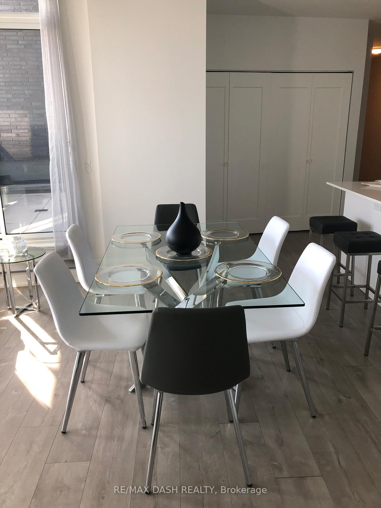 110 Marine Parade Drive, Unit 204 thumbnail 7