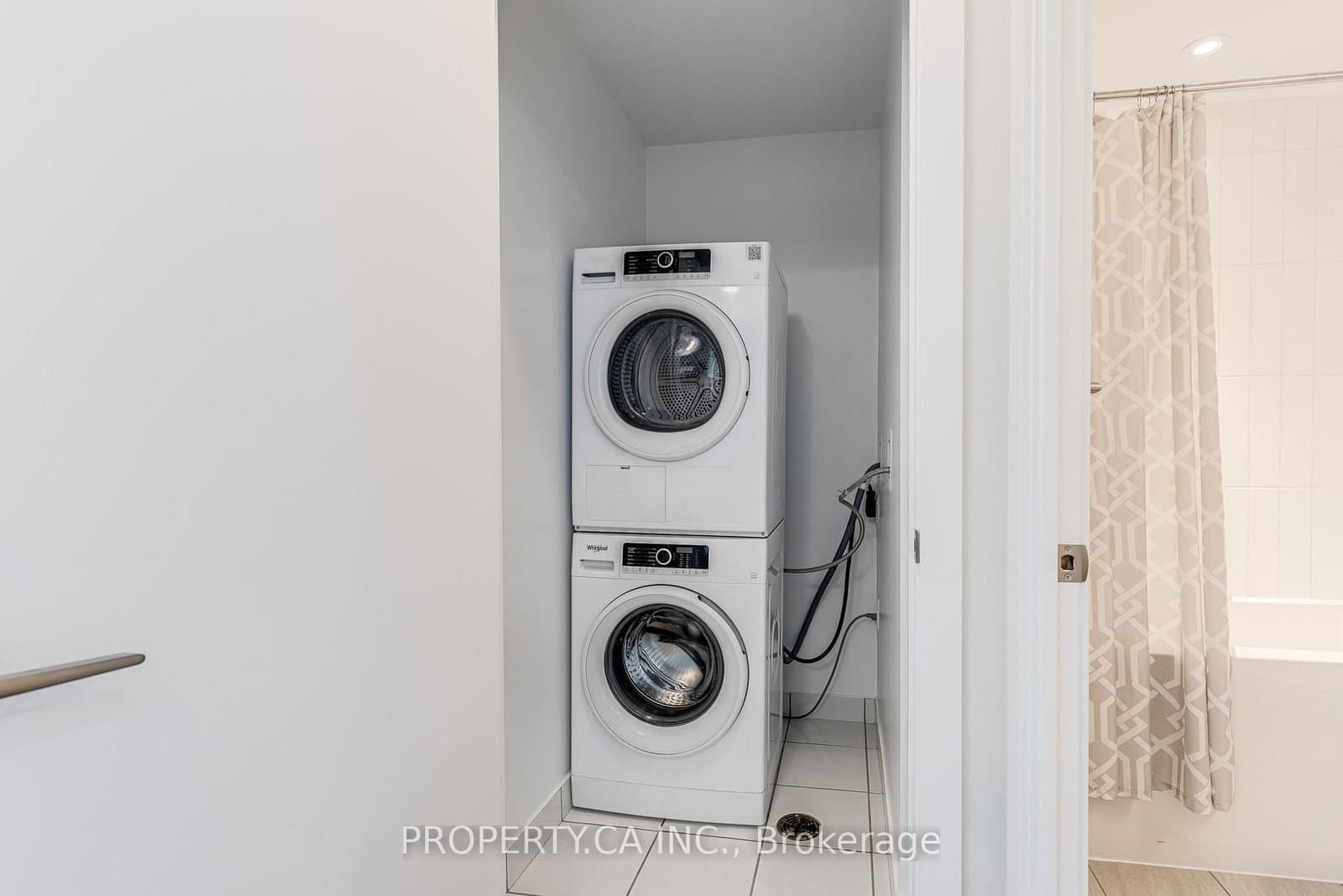 251 Manitoba Street, Unit 1111 thumbnail 17
