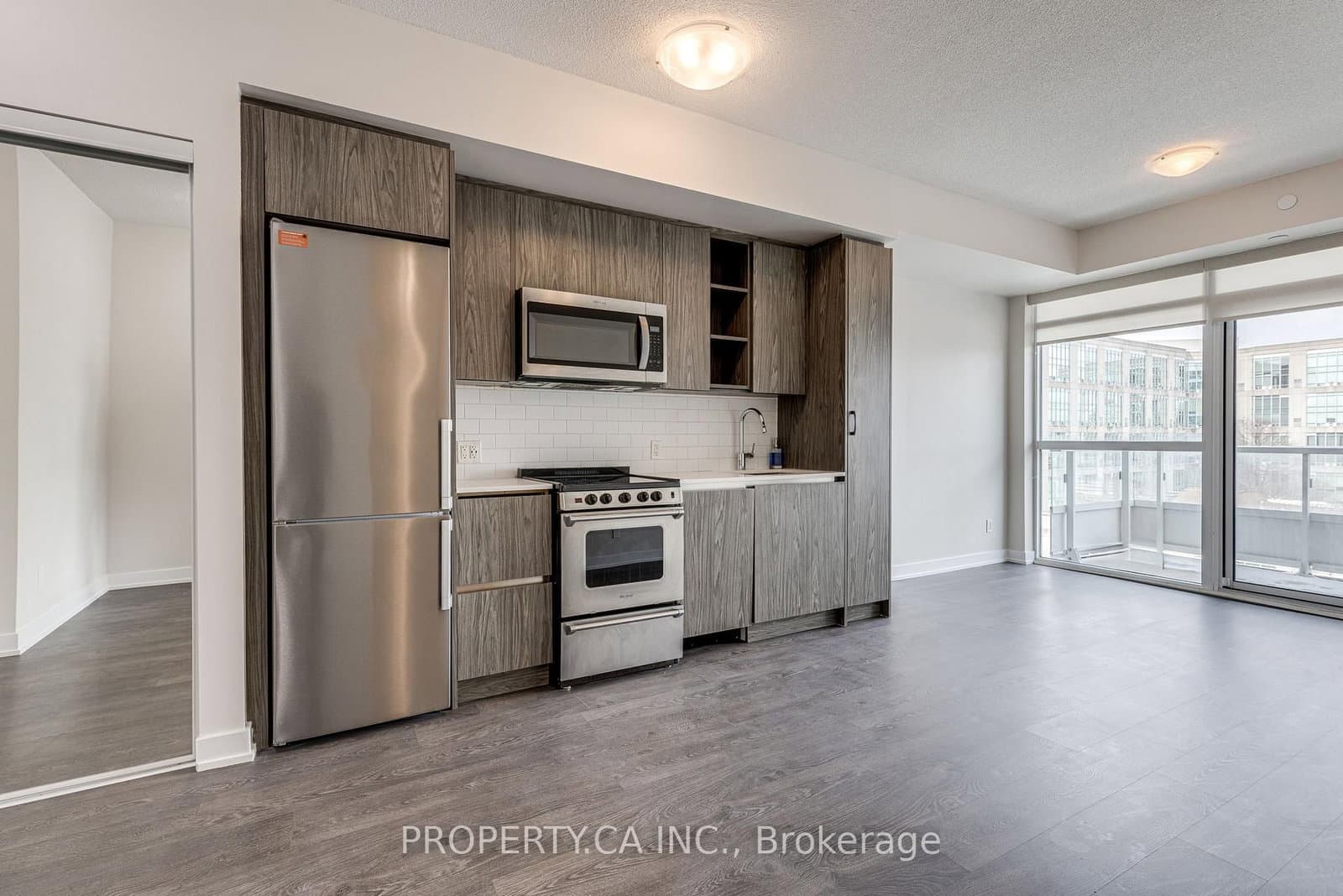 251 Manitoba Street, Unit 1111 thumbnail 7