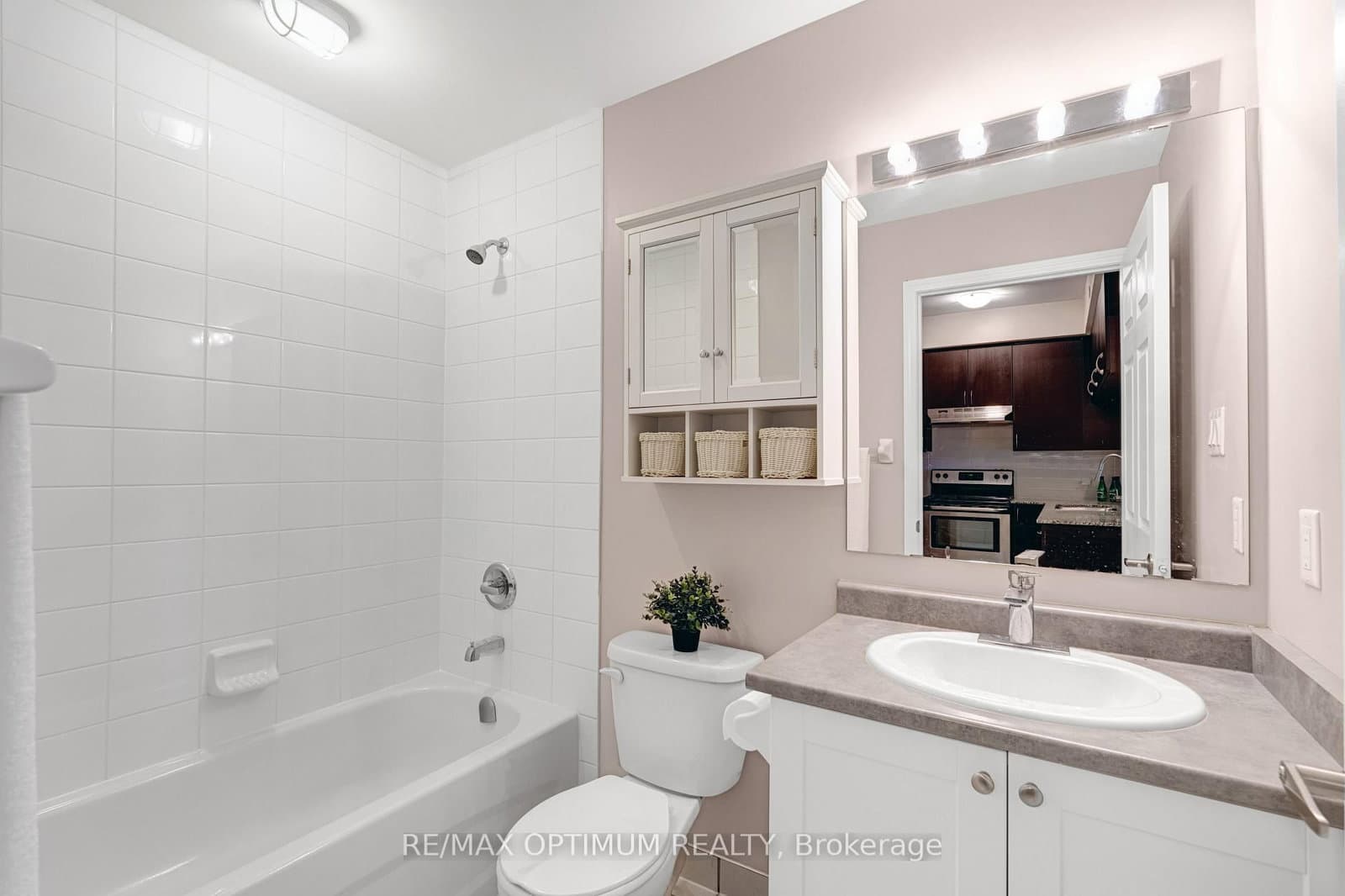50 Sky Harbour Drive, Unit 402 thumbnail 22