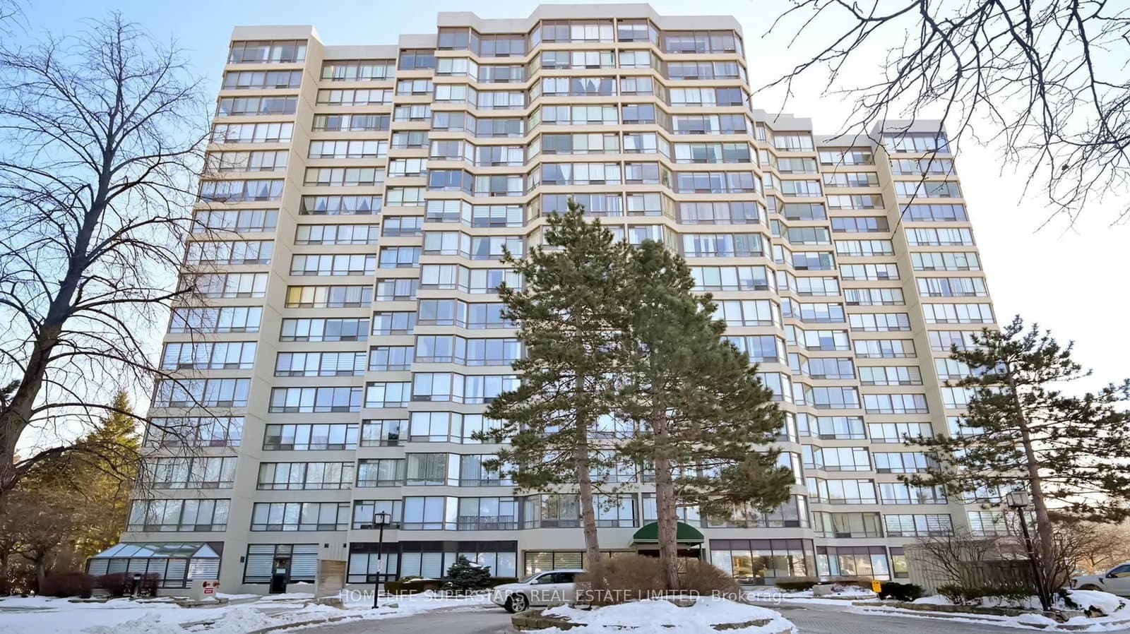 #301 - 26 Hanover Road