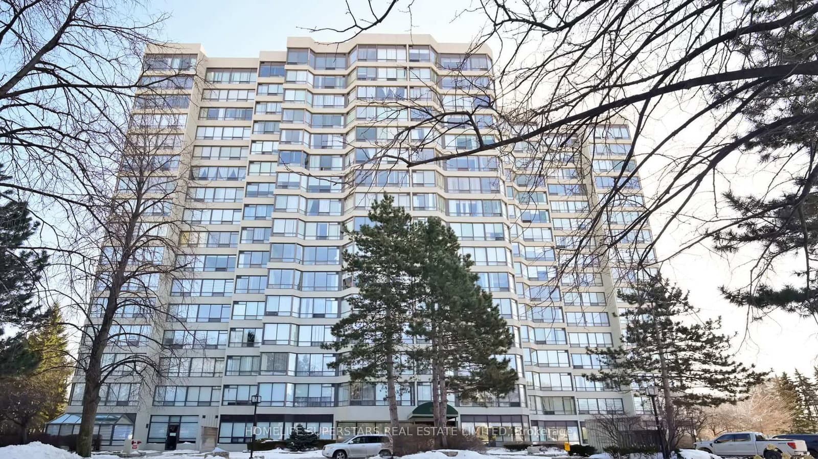 26 Hanover Road, Unit 301 thumbnail 2