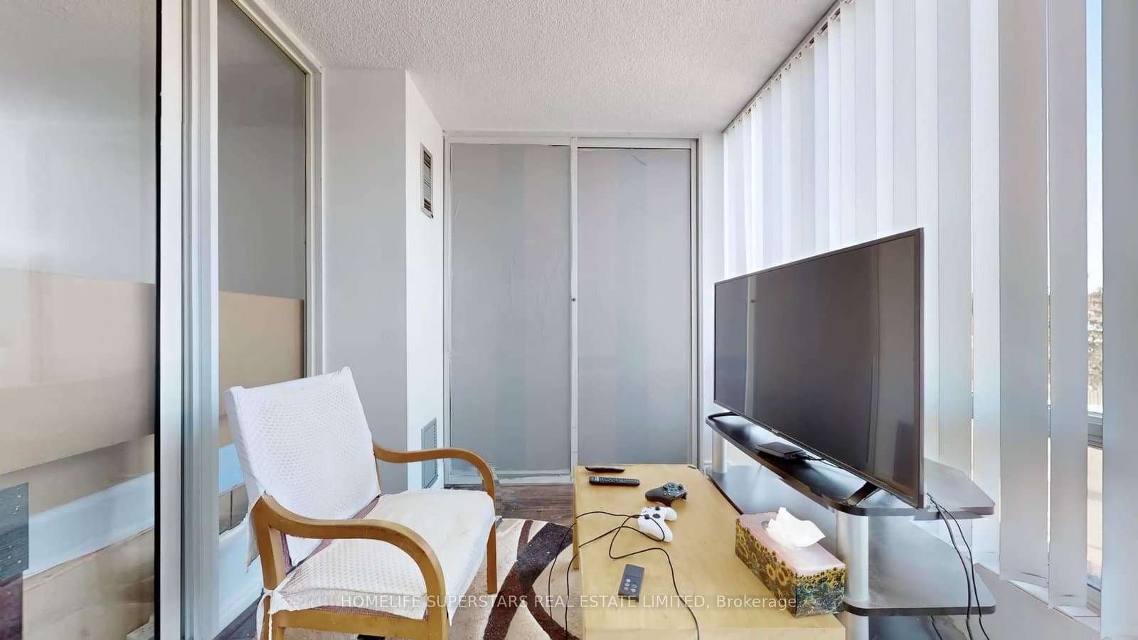 26 Hanover Road, Unit 301 thumbnail 29
