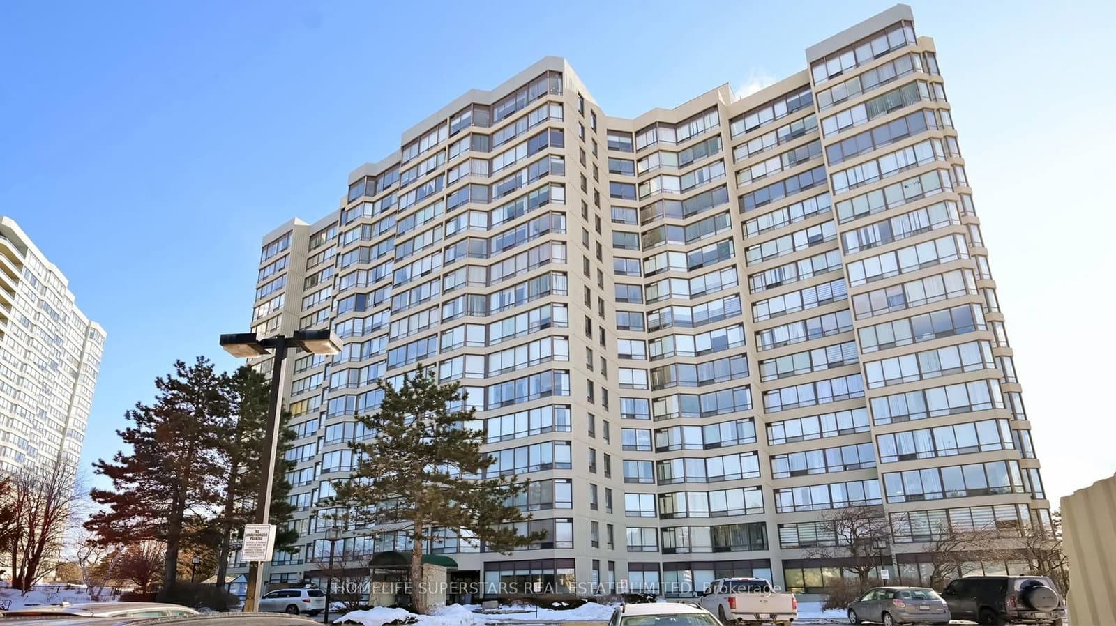 26 Hanover Road, Unit 301 thumbnail 3