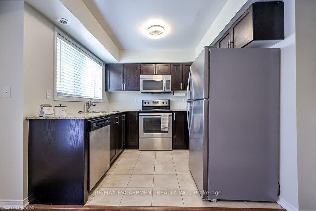 2480 Post Road, Unit 14 thumbnail 17