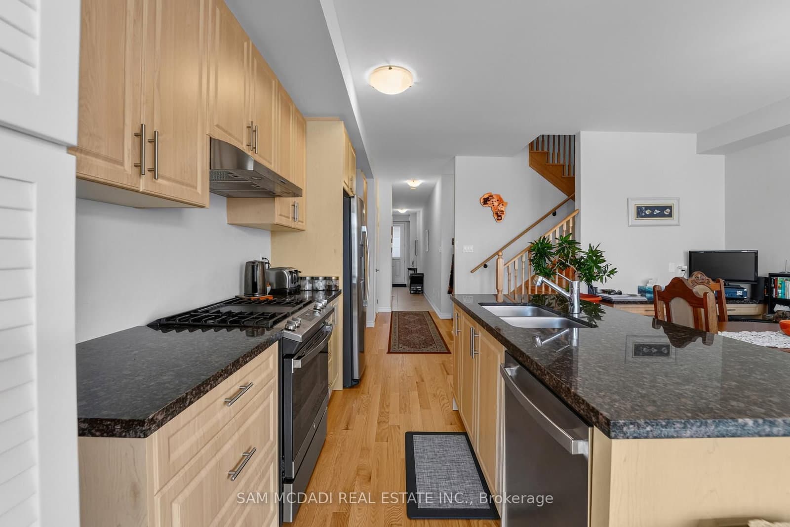 1402 Almonte Drive thumbnail 10