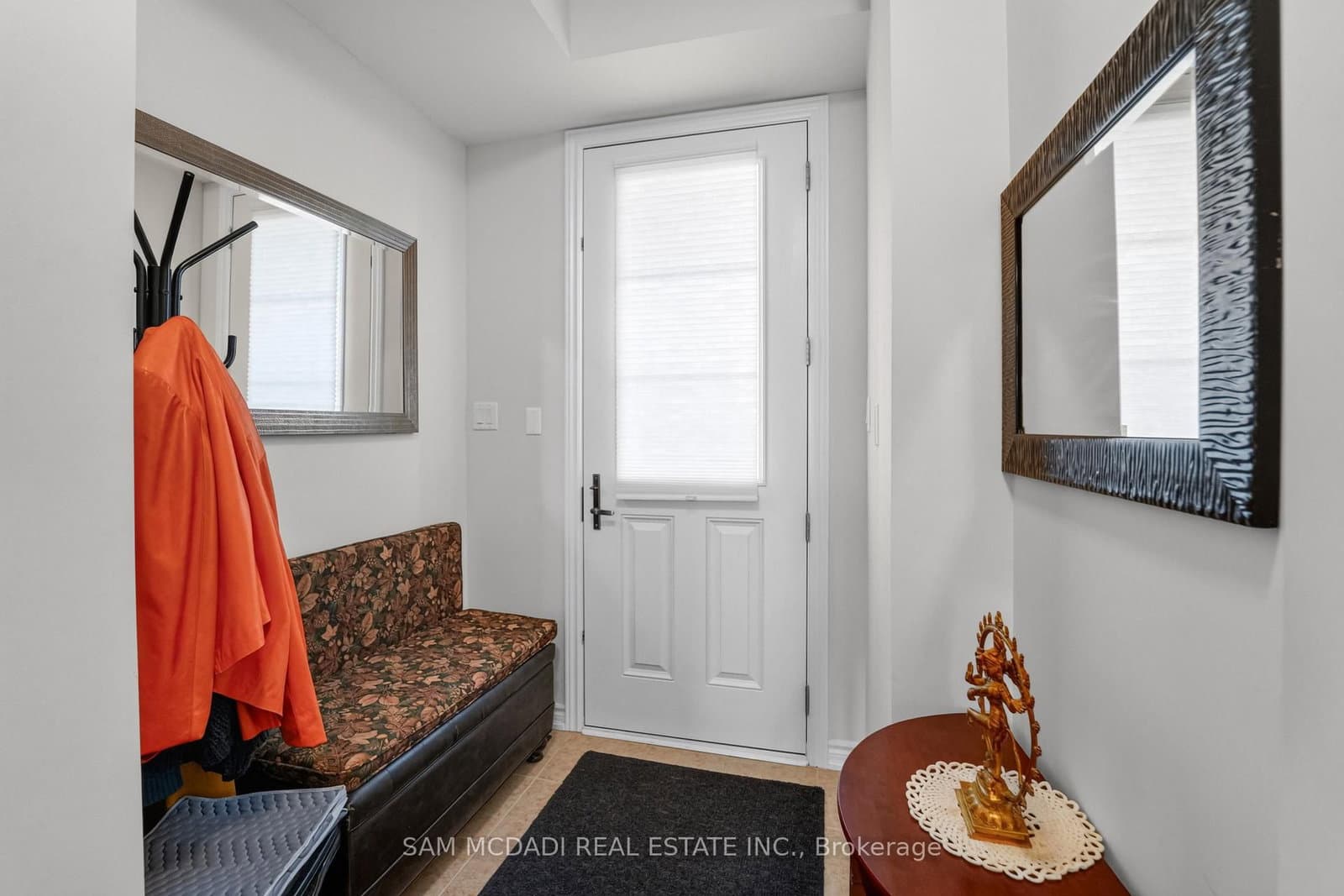 1402 Almonte Drive thumbnail 3