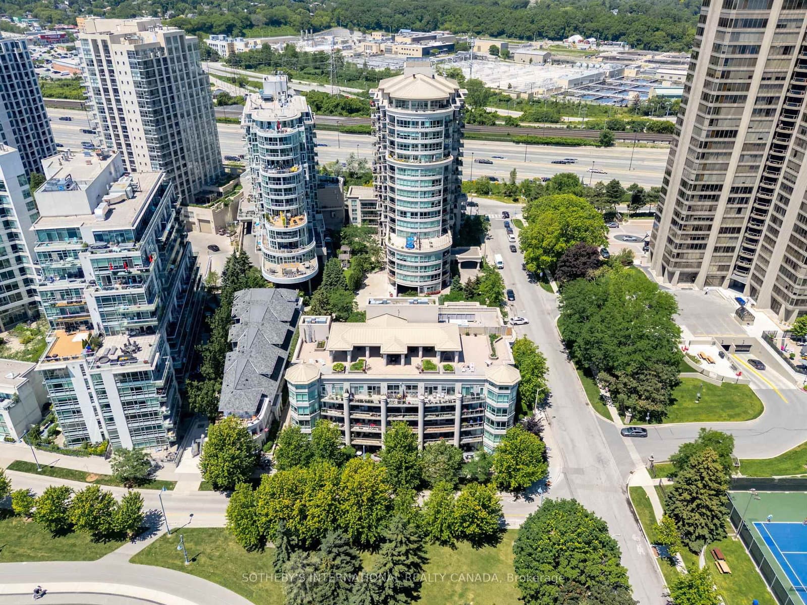 80 Palace Pier Court, Unit 302 thumbnail 24