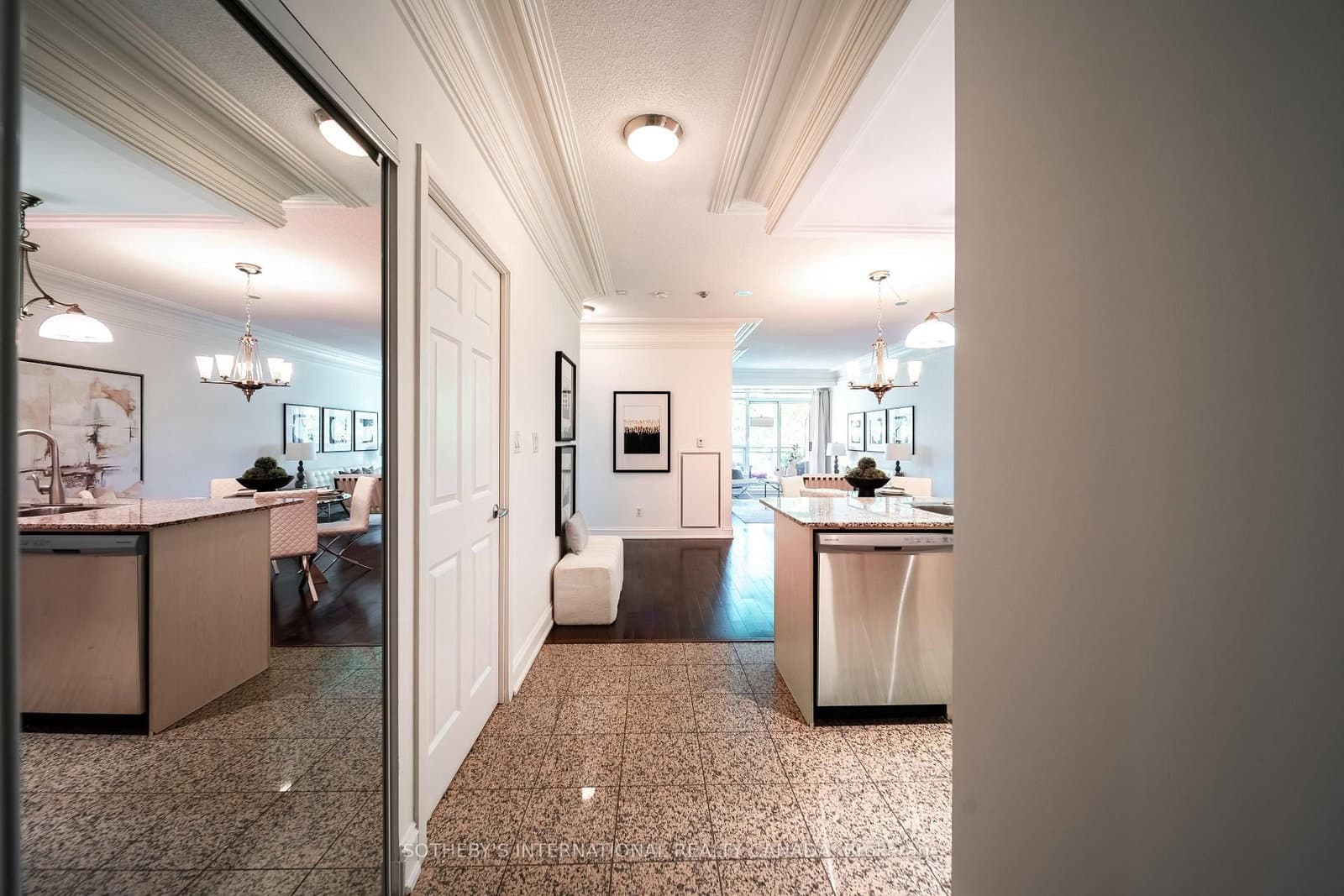 80 Palace Pier Court, Unit 302 thumbnail 3