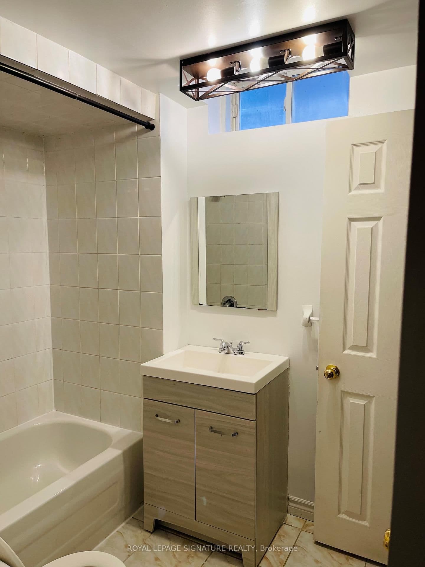 803 Sombrero Way, Unit Basement thumbnail 6