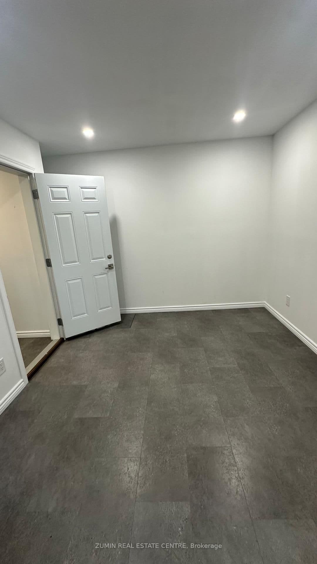 76 Brock Street thumbnail 20