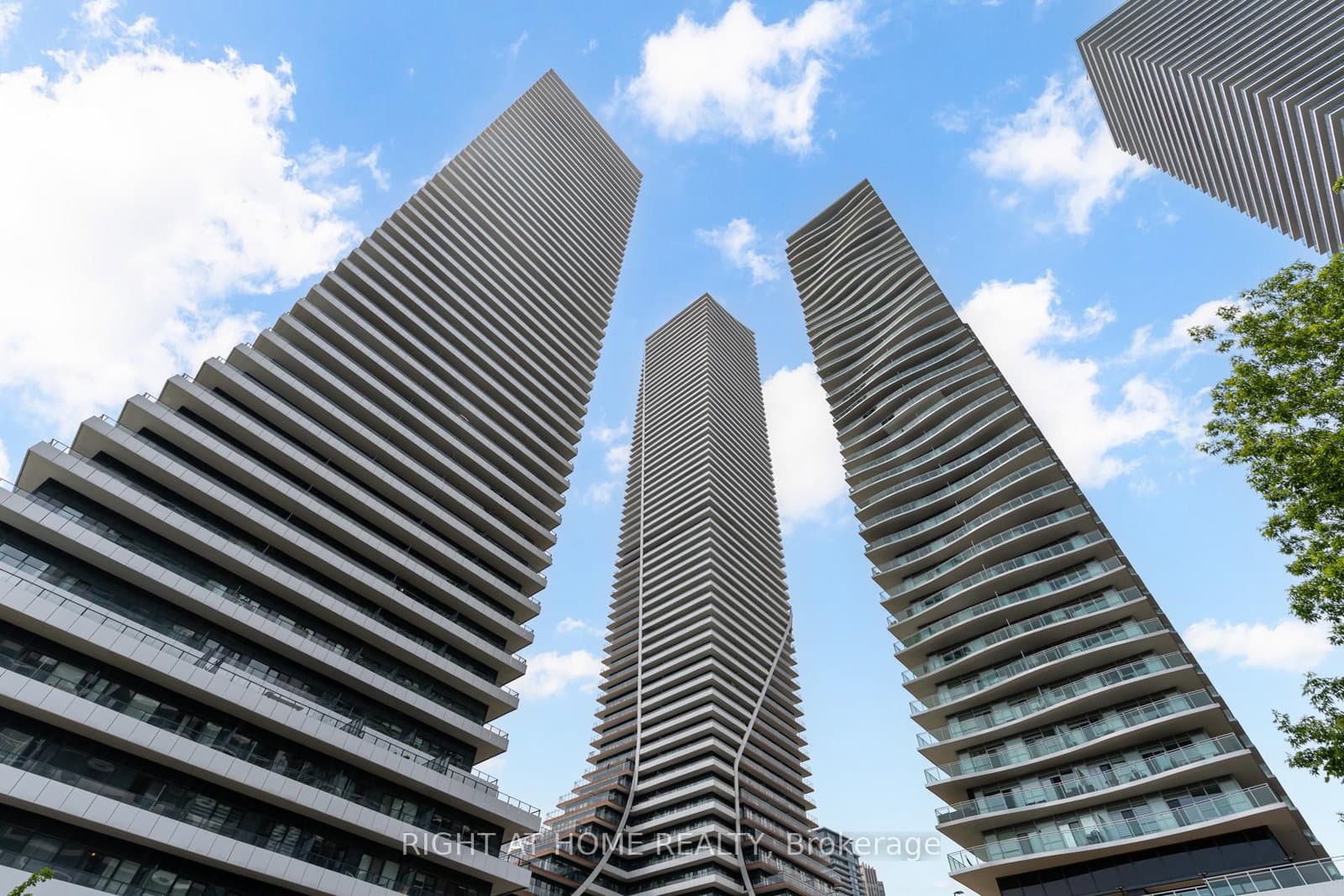 30 Shore Breeze Drive, Unit 1413 thumbnail 2