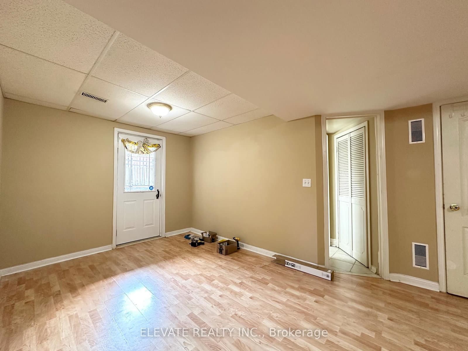 336 Edenbrook Hill Drive, Unit Basement thumbnail 12