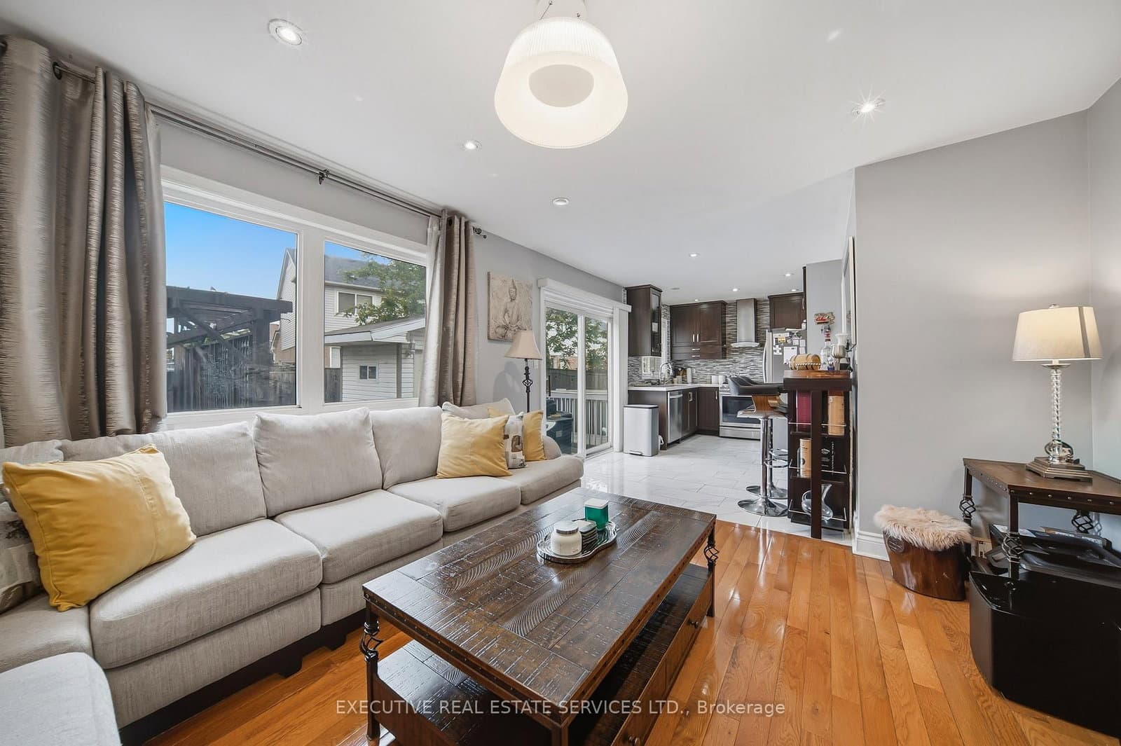 51 Worthington Avenue thumbnail 9