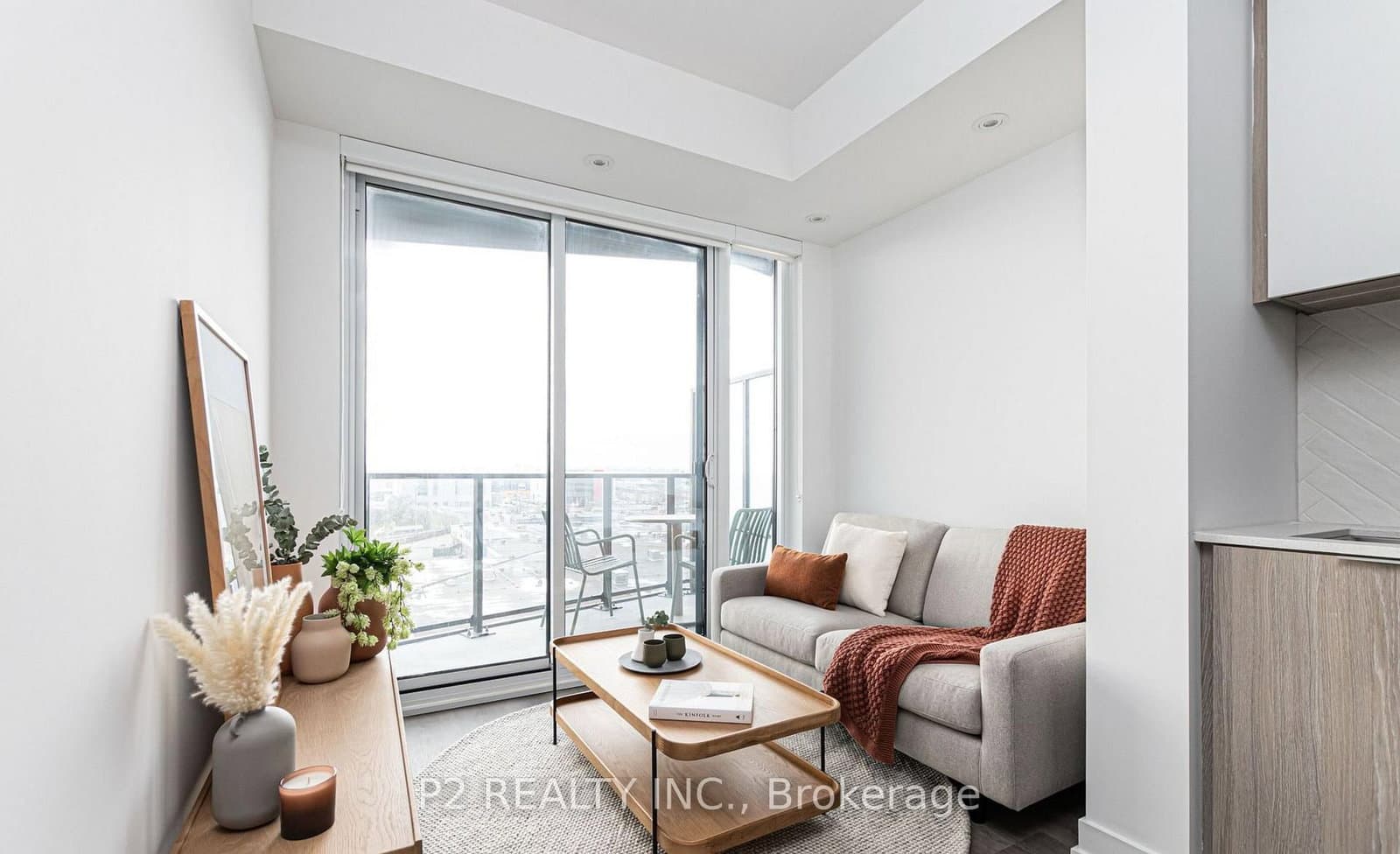 36 Zorra Street, Unit 3401 thumbnail 5