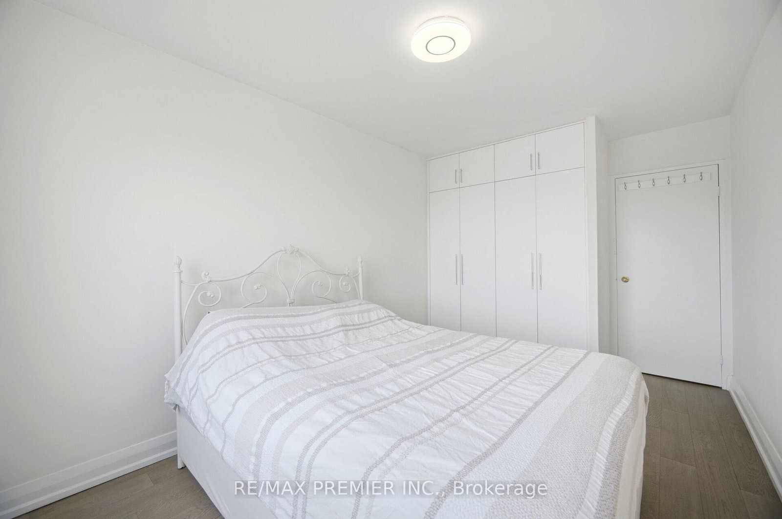 1 Four Winds Drive, Unit 701 thumbnail 31