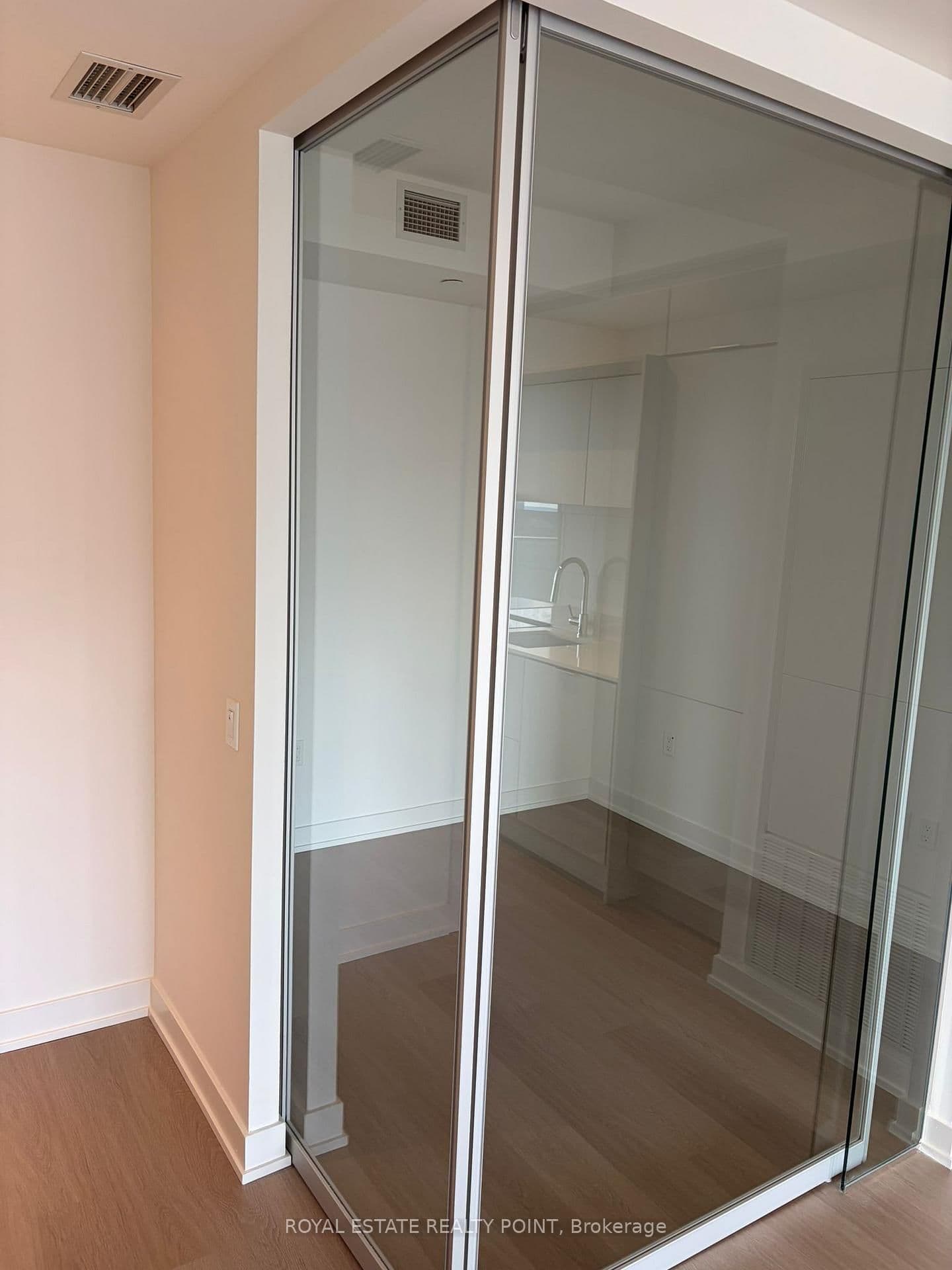 448 Burnhamthorpe Road W, Unit 4001 thumbnail 11