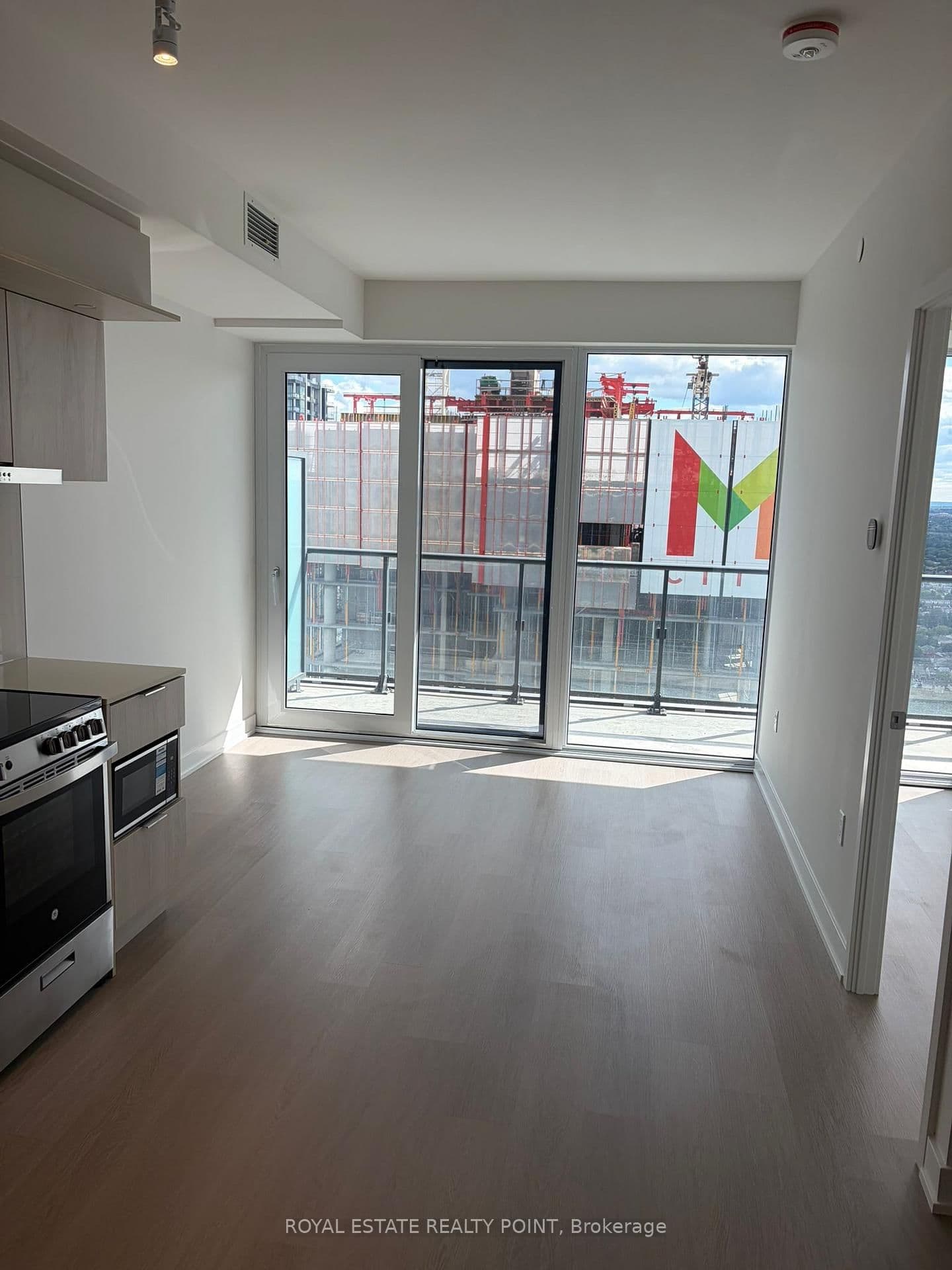 448 Burnhamthorpe Road W, Unit 4001 thumbnail 9