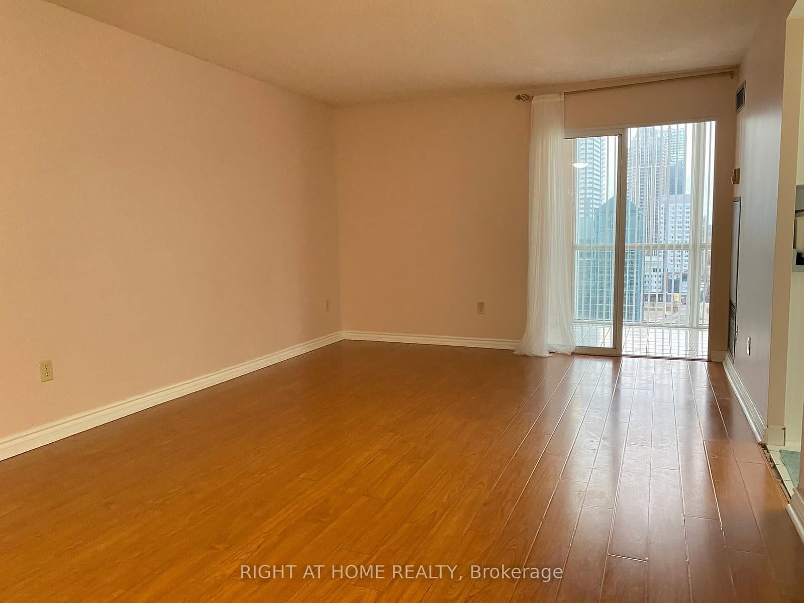 350 Webb Drive, Unit 1807 thumbnail 12