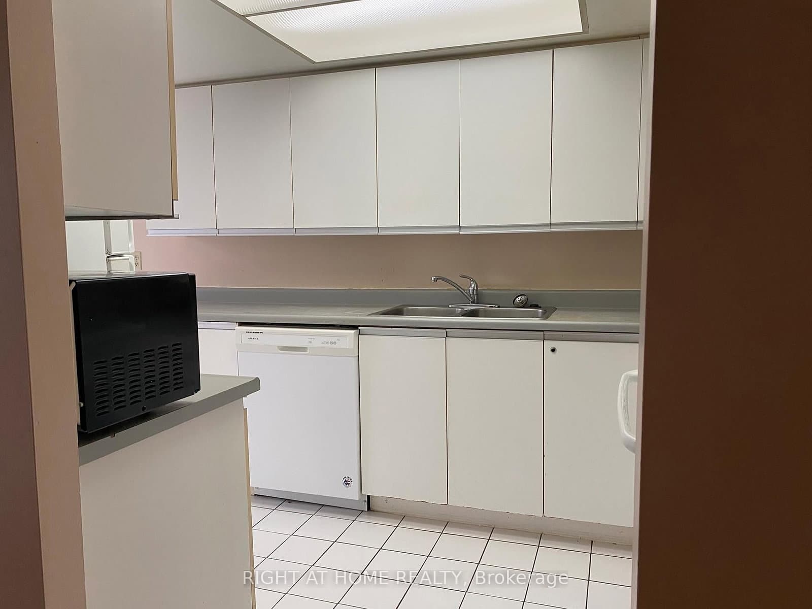 350 Webb Drive, Unit 1807 thumbnail 20